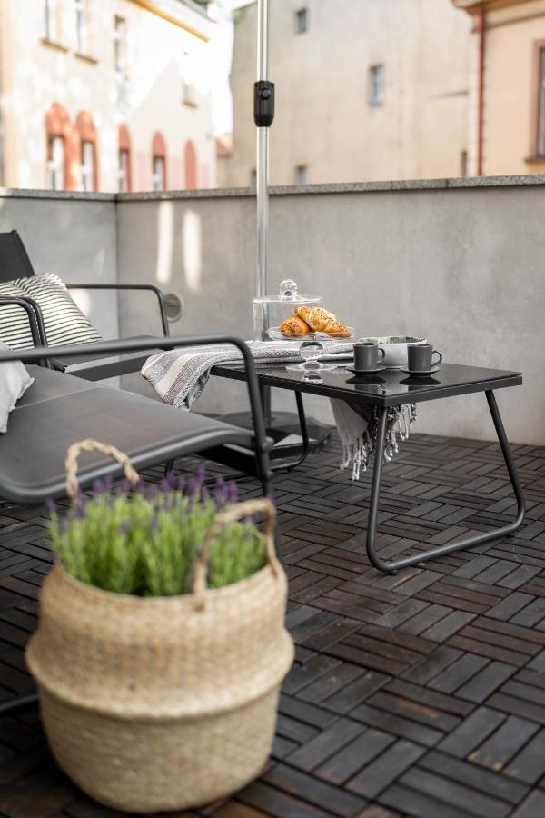 Central Apartamenty Jelenia Góra Exteriör bild