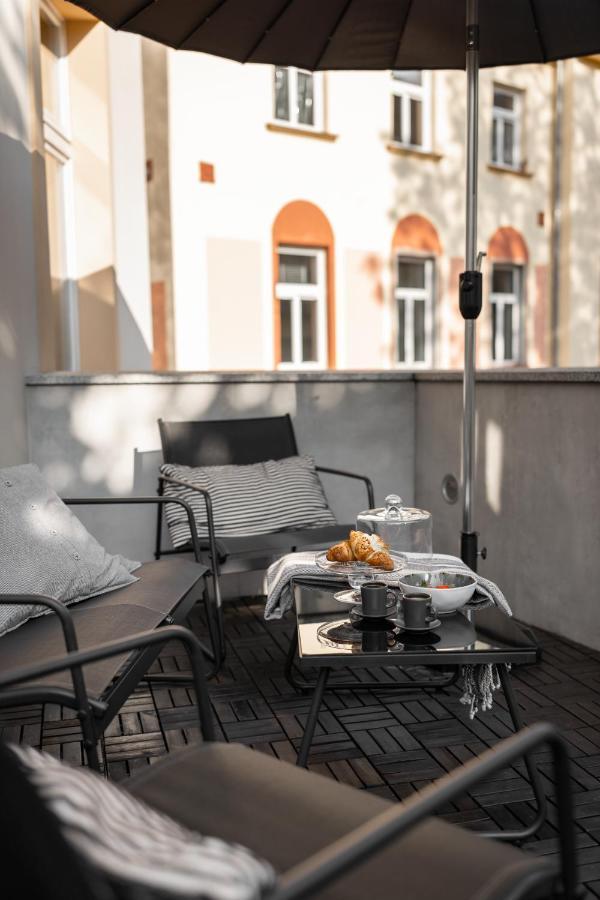 Central Apartamenty Jelenia Góra Exteriör bild